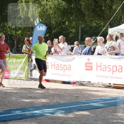 07.09.2025 - 19. Norderstedt Triathlon Zöllner http://msf.ph/oto/8788189 07.09.2025 13:41:07 Ziel 313, 347 meine-sportfotos.de