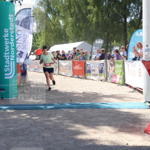 07.09.2025 - 19. Norderstedt Triathlon Zöllner http://msf.ph/oto/8788194 07.09.2025 13:41:09 Ziel 313, 347, 755 meine-sportfotos.de