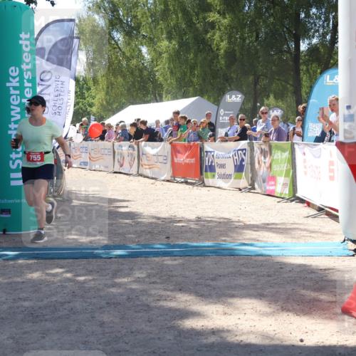 07.09.2025 - 19. Norderstedt Triathlon Zöllner http://msf.ph/oto/8788198 07.09.2025 13:41:11 Ziel 313, 347, 755 meine-sportfotos.de