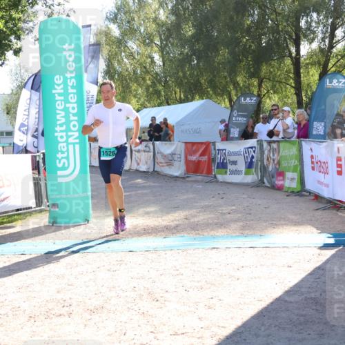 07.09.2025 - 19. Norderstedt Triathlon Zöllner http://msf.ph/oto/8788201 07.09.2025 16:05:36 Ziel 1526 meine-sportfotos.de