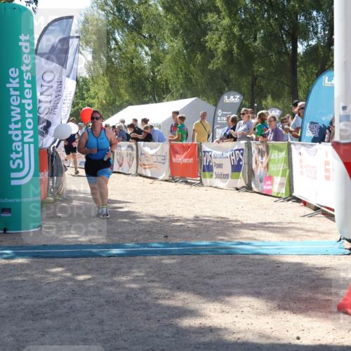 07.09.2025 - 19. Norderstedt Triathlon Zöllner http://msf.ph/oto/8788206 07.09.2025 13:41:21 Ziel 742, 1299 meine-sportfotos.de