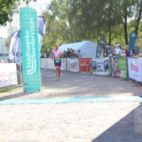 07.09.2025 - 19. Norderstedt Triathlon Zöllner http://msf.ph/oto/8788209 07.09.2025 16:07:07 Ziel 1530 meine-sportfotos.de
