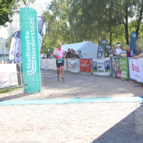 07.09.2025 - 19. Norderstedt Triathlon Zöllner http://msf.ph/oto/8788210 07.09.2025 16:07:07 Ziel 1530 meine-sportfotos.de