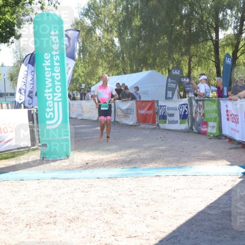 07.09.2025 - 19. Norderstedt Triathlon Zöllner http://msf.ph/oto/8788213 07.09.2025 16:07:07 Ziel 1530 meine-sportfotos.de