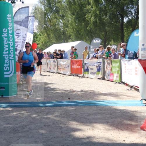 07.09.2025 - 19. Norderstedt Triathlon Zöllner http://msf.ph/oto/8788216 07.09.2025 13:41:22 Ziel 742, 1299 meine-sportfotos.de