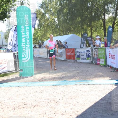 07.09.2025 - 19. Norderstedt Triathlon Zöllner http://msf.ph/oto/8788219 07.09.2025 16:07:08 Ziel 1530 meine-sportfotos.de