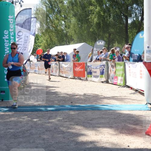 07.09.2025 - 19. Norderstedt Triathlon Zöllner http://msf.ph/oto/8788222 07.09.2025 13:41:22 Ziel 742, 1299 meine-sportfotos.de