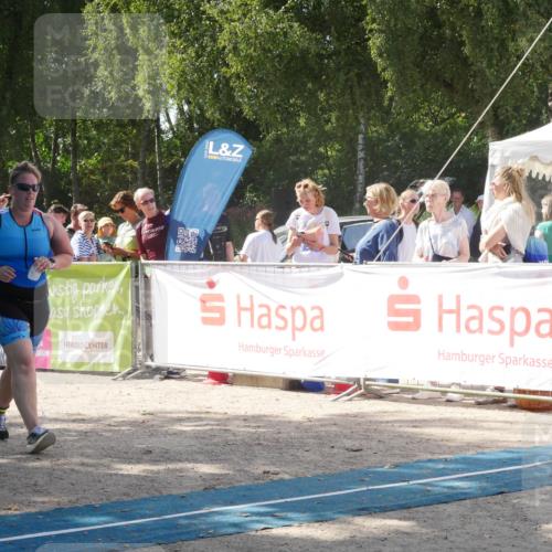 07.09.2025 - 19. Norderstedt Triathlon Zöllner http://msf.ph/oto/8788223 07.09.2025 13:41:23 Ziel 742, 1299 meine-sportfotos.de