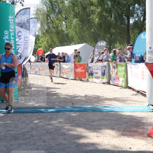 07.09.2025 - 19. Norderstedt Triathlon Zöllner http://msf.ph/oto/8788226 07.09.2025 13:41:23 Ziel 742, 1299 meine-sportfotos.de
