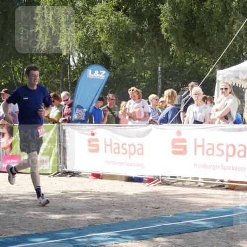 07.09.2025 - 19. Norderstedt Triathlon Zöllner http://msf.ph/oto/8788234 07.09.2025 13:41:27 Ziel 742, 1299 meine-sportfotos.de
