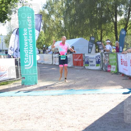 07.09.2025 - 19. Norderstedt Triathlon Zöllner http://msf.ph/oto/8788239 07.09.2025 16:07:09 Ziel 1530 meine-sportfotos.de