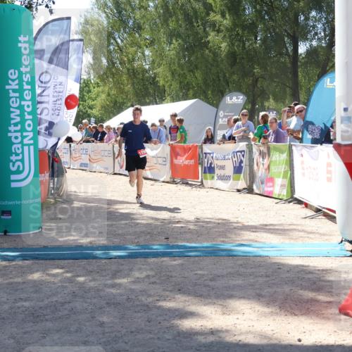 07.09.2025 - 19. Norderstedt Triathlon Zöllner http://msf.ph/oto/8788242 07.09.2025 13:41:24 Ziel 742, 1299 meine-sportfotos.de