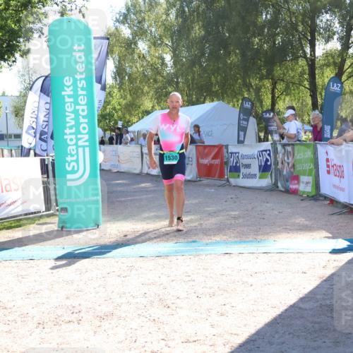 07.09.2025 - 19. Norderstedt Triathlon Zöllner http://msf.ph/oto/8788248 07.09.2025 16:07:10 Ziel 1530 meine-sportfotos.de