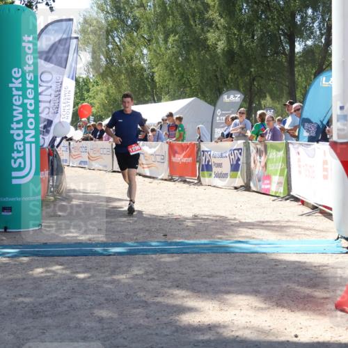 07.09.2025 - 19. Norderstedt Triathlon Zöllner http://msf.ph/oto/8788249 07.09.2025 13:41:25 Ziel 742, 1299 meine-sportfotos.de