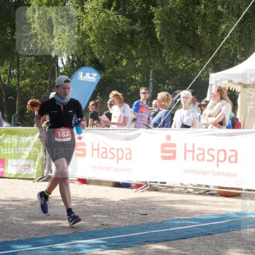 07.09.2025 - 19. Norderstedt Triathlon Zöllner http://msf.ph/oto/8788250 07.09.2025 13:41:36 Ziel 183 meine-sportfotos.de