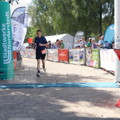 07.09.2025 - 19. Norderstedt Triathlon Zöllner http://msf.ph/oto/8788253 07.09.2025 13:41:25 Ziel 742, 1299 meine-sportfotos.de