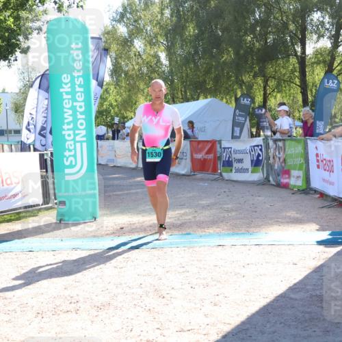 07.09.2025 - 19. Norderstedt Triathlon Zöllner http://msf.ph/oto/8788261 07.09.2025 16:07:11 Ziel 1530 meine-sportfotos.de