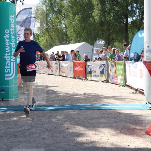 07.09.2025 - 19. Norderstedt Triathlon Zöllner http://msf.ph/oto/8788264 07.09.2025 13:41:26 Ziel 742, 1299 meine-sportfotos.de
