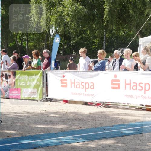 07.09.2025 - 19. Norderstedt Triathlon Zöllner http://msf.ph/oto/8788265 07.09.2025 13:43:26 Ziel 323 meine-sportfotos.de
