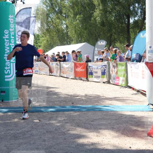 07.09.2025 - 19. Norderstedt Triathlon Zöllner http://msf.ph/oto/8788267 07.09.2025 13:41:26 Ziel 742, 1299 meine-sportfotos.de