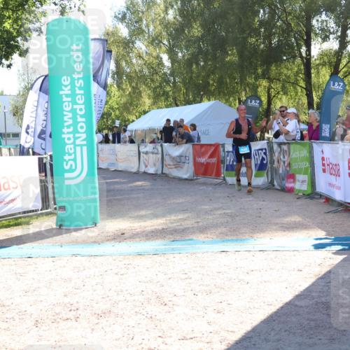 07.09.2025 - 19. Norderstedt Triathlon Zöllner http://msf.ph/oto/8788269 07.09.2025 16:07:41 Ziel 400 meine-sportfotos.de