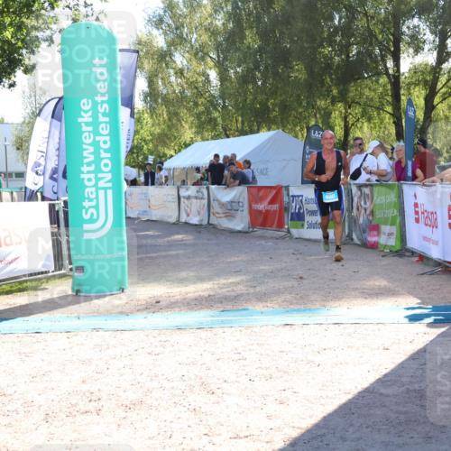 07.09.2025 - 19. Norderstedt Triathlon Zöllner http://msf.ph/oto/8788286 07.09.2025 16:07:42 Ziel 400 meine-sportfotos.de