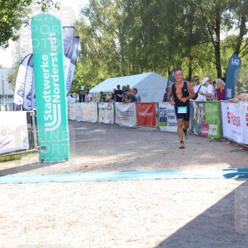 07.09.2025 - 19. Norderstedt Triathlon Zöllner http://msf.ph/oto/8788294 07.09.2025 16:07:42 Ziel 400 meine-sportfotos.de