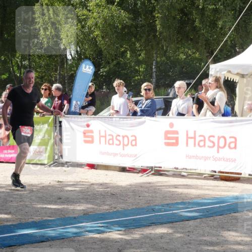 07.09.2025 - 19. Norderstedt Triathlon Zöllner http://msf.ph/oto/8788295 07.09.2025 13:43:50 Ziel 706 meine-sportfotos.de