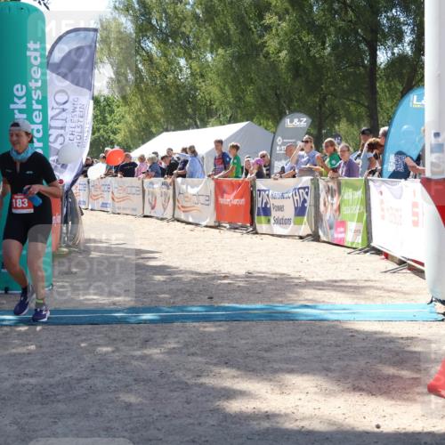 07.09.2025 - 19. Norderstedt Triathlon Zöllner http://msf.ph/oto/8788304 07.09.2025 13:41:35 Ziel 183 meine-sportfotos.de