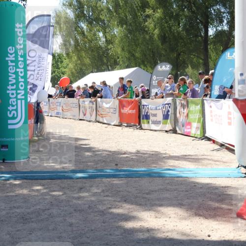07.09.2025 - 19. Norderstedt Triathlon Zöllner http://msf.ph/oto/8788308 07.09.2025 13:41:35 Ziel 183 meine-sportfotos.de