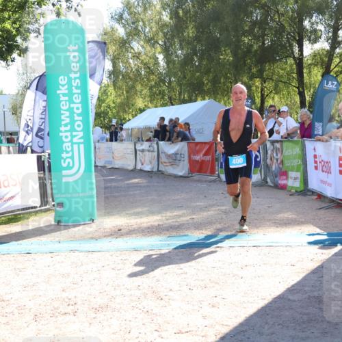 07.09.2025 - 19. Norderstedt Triathlon Zöllner http://msf.ph/oto/8788310 07.09.2025 16:07:43 Ziel 400 meine-sportfotos.de