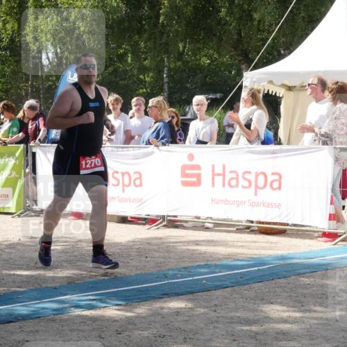 07.09.2025 - 19. Norderstedt Triathlon Zöllner http://msf.ph/oto/8788312 07.09.2025 13:44:04 Ziel 1270 meine-sportfotos.de