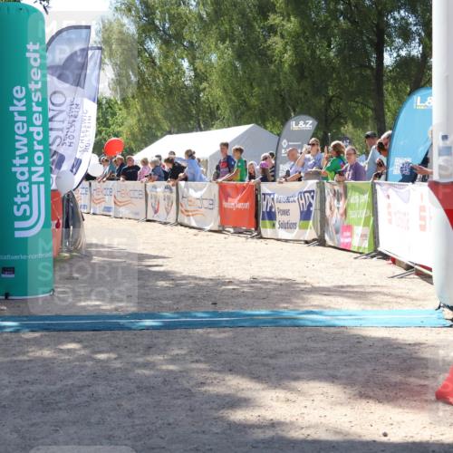 07.09.2025 - 19. Norderstedt Triathlon Zöllner http://msf.ph/oto/8788313 07.09.2025 13:41:36 Ziel 183 meine-sportfotos.de