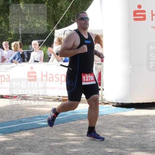 07.09.2025 - 19. Norderstedt Triathlon Zöllner http://msf.ph/oto/8788318 07.09.2025 13:44:05 Ziel 1270 meine-sportfotos.de