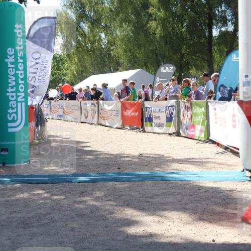 07.09.2025 - 19. Norderstedt Triathlon Zöllner http://msf.ph/oto/8788319 07.09.2025 13:41:36 Ziel 183 meine-sportfotos.de
