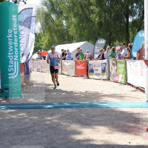 07.09.2025 - 19. Norderstedt Triathlon Zöllner http://msf.ph/oto/8788328 07.09.2025 13:43:00 Ziel 241 meine-sportfotos.de