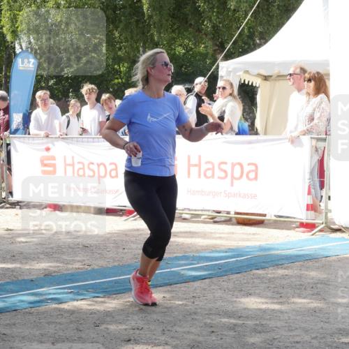07.09.2025 - 19. Norderstedt Triathlon Zöllner http://msf.ph/oto/8788330 07.09.2025 13:44:13 Ziel 853, 1354 meine-sportfotos.de