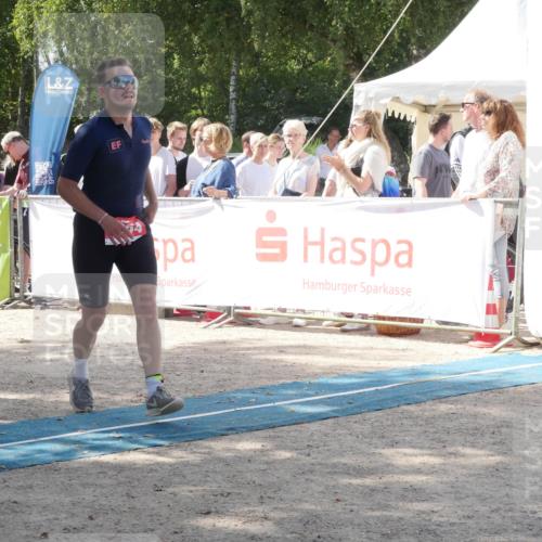 07.09.2025 - 19. Norderstedt Triathlon Zöllner http://msf.ph/oto/8788336 07.09.2025 13:44:16 Ziel 853, 1354 meine-sportfotos.de