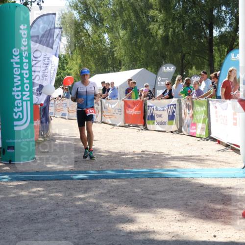 07.09.2025 - 19. Norderstedt Triathlon Zöllner http://msf.ph/oto/8788337 07.09.2025 13:43:01 Ziel 241 meine-sportfotos.de