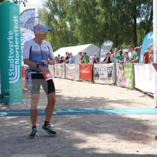 07.09.2025 - 19. Norderstedt Triathlon Zöllner http://msf.ph/oto/8788356 07.09.2025 13:43:03 Ziel 241 meine-sportfotos.de