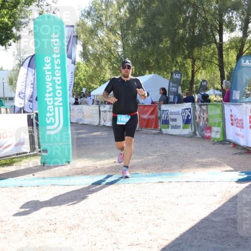 07.09.2025 - 19. Norderstedt Triathlon Zöllner http://msf.ph/oto/8788366 07.09.2025 16:08:35 Ziel 1459 meine-sportfotos.de