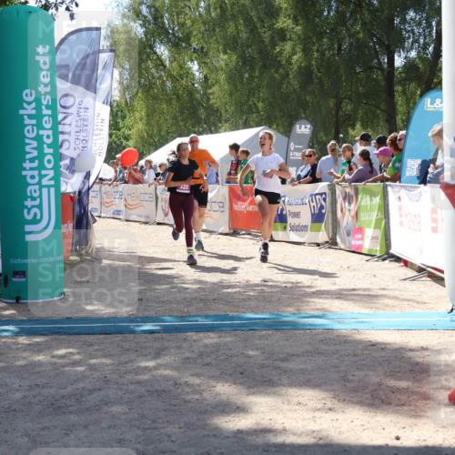 07.09.2025 - 19. Norderstedt Triathlon Zöllner http://msf.ph/oto/8788383 07.09.2025 13:43:25 Ziel 323 meine-sportfotos.de