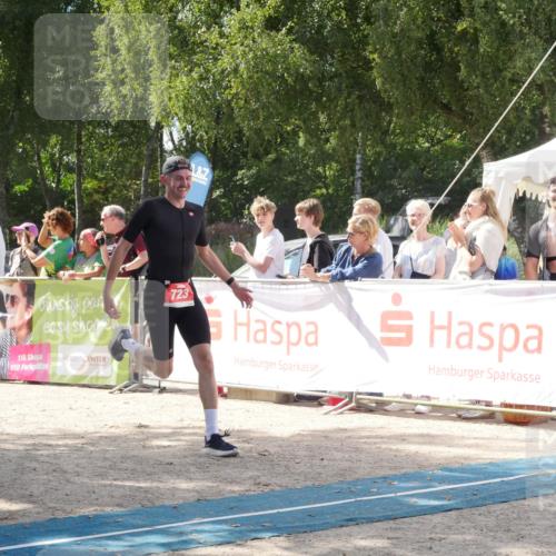 07.09.2025 - 19. Norderstedt Triathlon Zöllner http://msf.ph/oto/8788396 07.09.2025 13:46:01 Ziel 723 meine-sportfotos.de