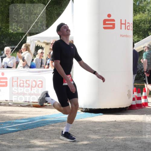 07.09.2025 - 19. Norderstedt Triathlon Zöllner http://msf.ph/oto/8788401 07.09.2025 13:46:01 Ziel 723 meine-sportfotos.de