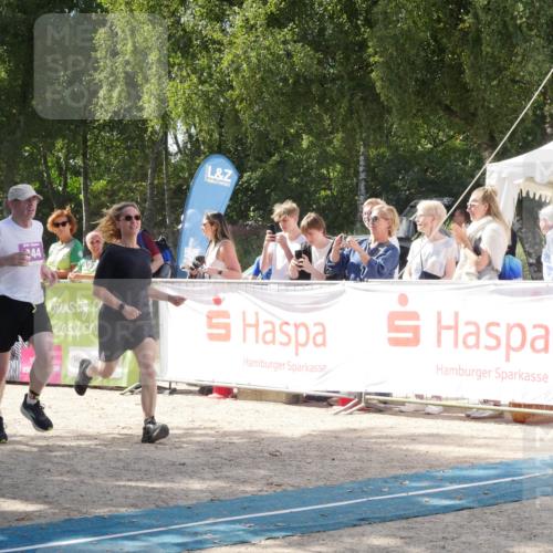 07.09.2025 - 19. Norderstedt Triathlon Zöllner http://msf.ph/oto/8788413 07.09.2025 13:46:19 Ziel 344 meine-sportfotos.de