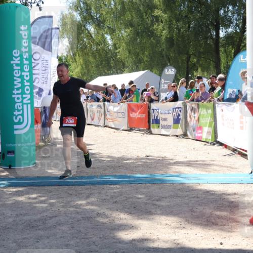 07.09.2025 - 19. Norderstedt Triathlon Zöllner http://msf.ph/oto/8788449 07.09.2025 13:43:49 Ziel 706 meine-sportfotos.de