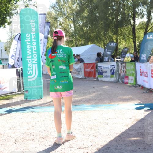 07.09.2025 - 19. Norderstedt Triathlon Zöllner http://msf.ph/oto/8788450 07.09.2025 16:09:22 Ziel 395, 1466 meine-sportfotos.de