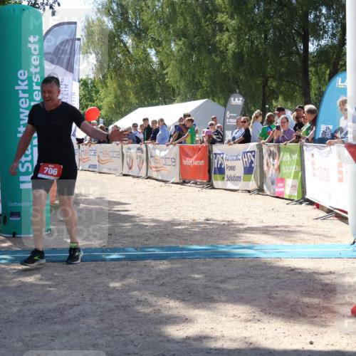 07.09.2025 - 19. Norderstedt Triathlon Zöllner http://msf.ph/oto/8788456 07.09.2025 13:43:50 Ziel 706 meine-sportfotos.de