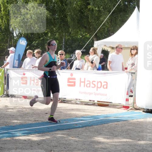 07.09.2025 - 19. Norderstedt Triathlon Zöllner http://msf.ph/oto/8788467 07.09.2025 13:48:02 Ziel 240, 349 meine-sportfotos.de