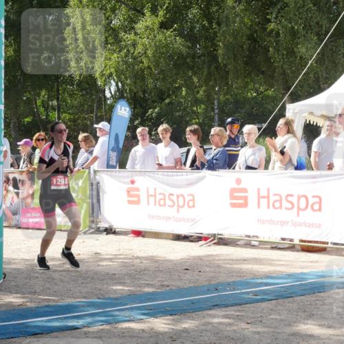 07.09.2025 - 19. Norderstedt Triathlon Zöllner http://msf.ph/oto/8788472 07.09.2025 13:48:15 Ziel 311, 777, 1298 meine-sportfotos.de